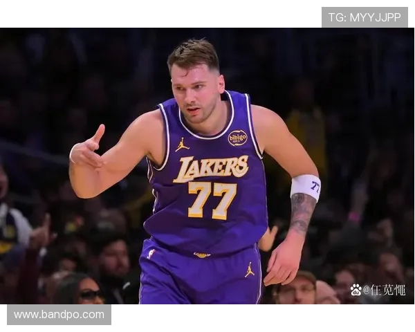 东契奇回应外界批评称尽量不受干扰专注比赛表现