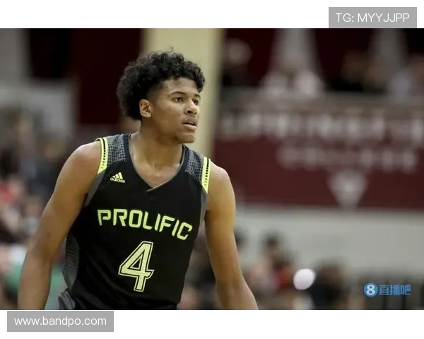 杰伦格林自信发声本赛季状态最佳全力冲击篮筐展现实力