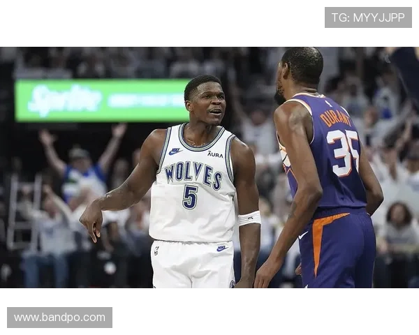 爱德华兹夺冠后自信发声我不是模特而是全力以赴的篮球运动员